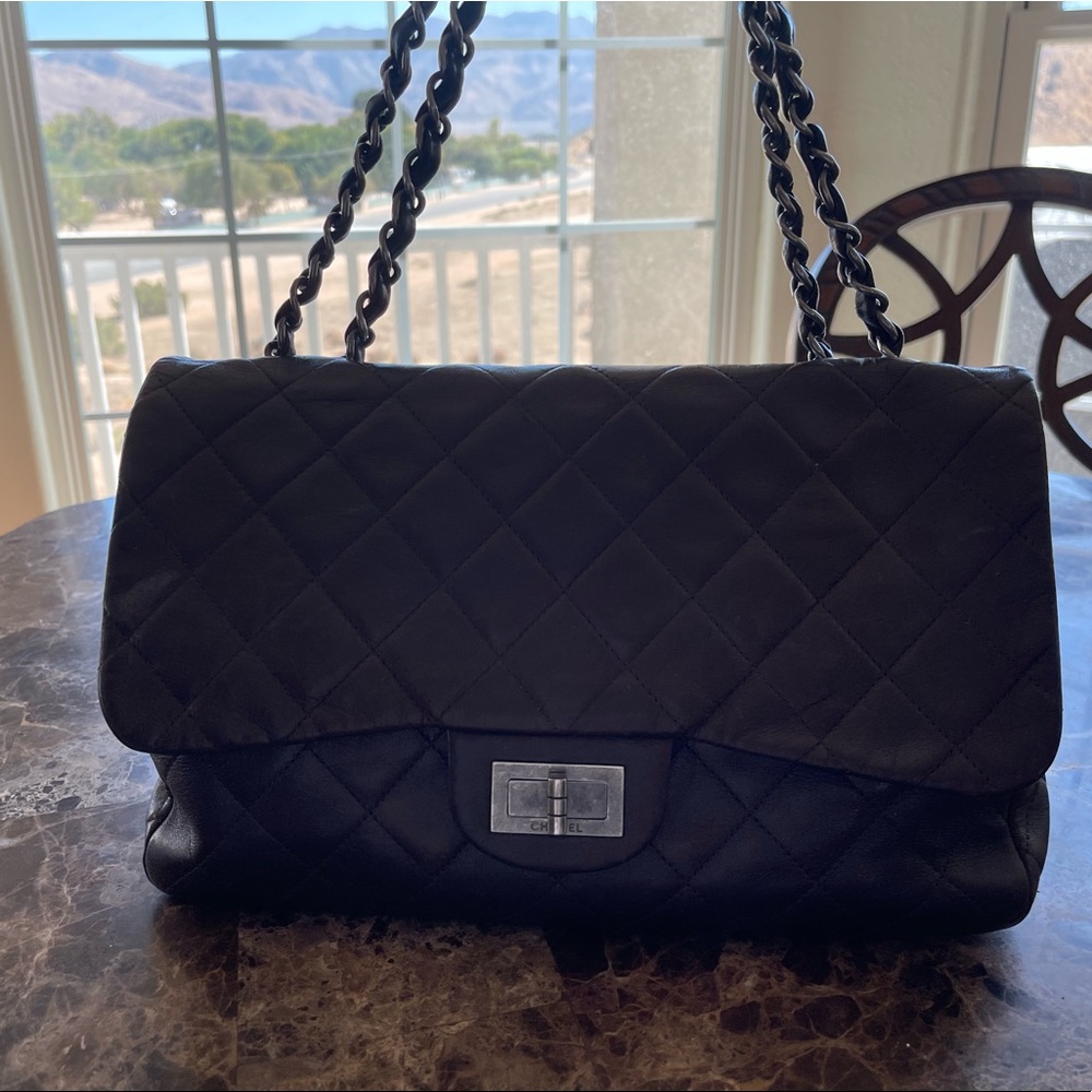 Authentic Chanel classic bag with flap purse